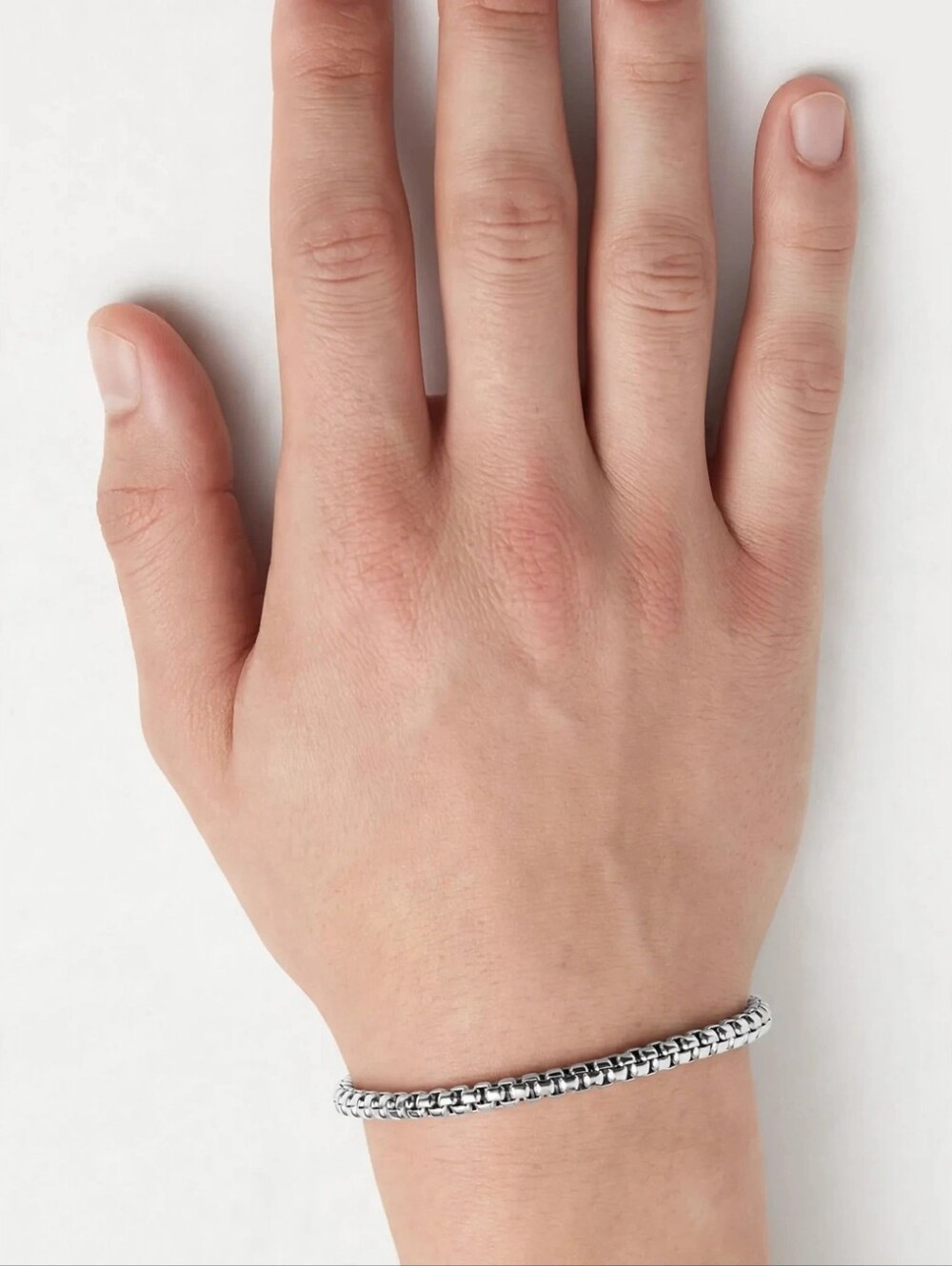 Classic Silver-Tone Unisex Chain Bracelet - Sleek Design